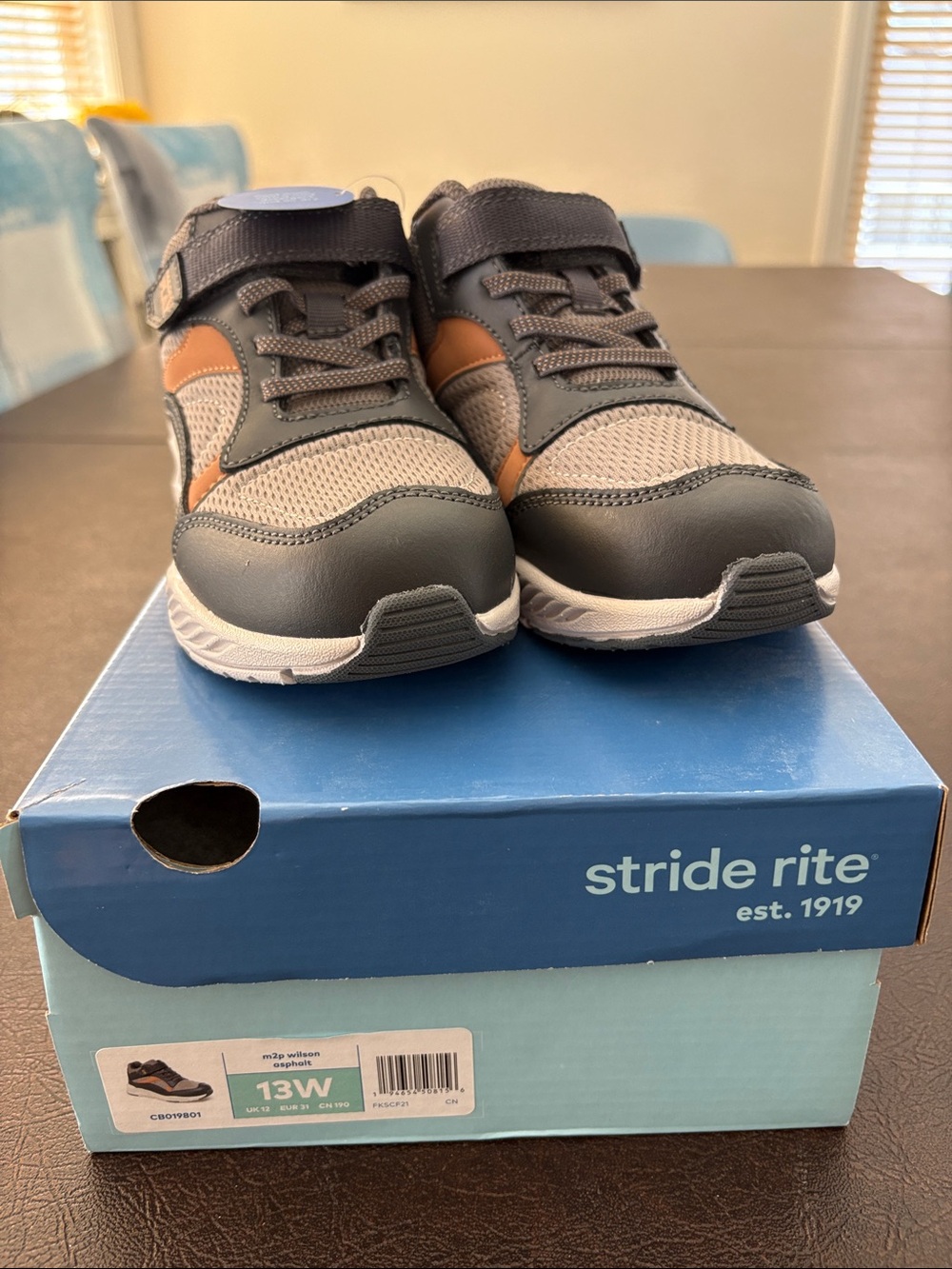 Stride Rite Boys' Gray & Brown Lace-Up Sneakers 13 WIDE